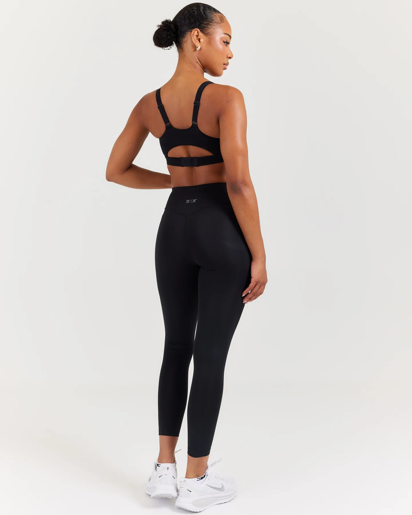 7/8 PerForm Pocket Leggings - Black - Image 6