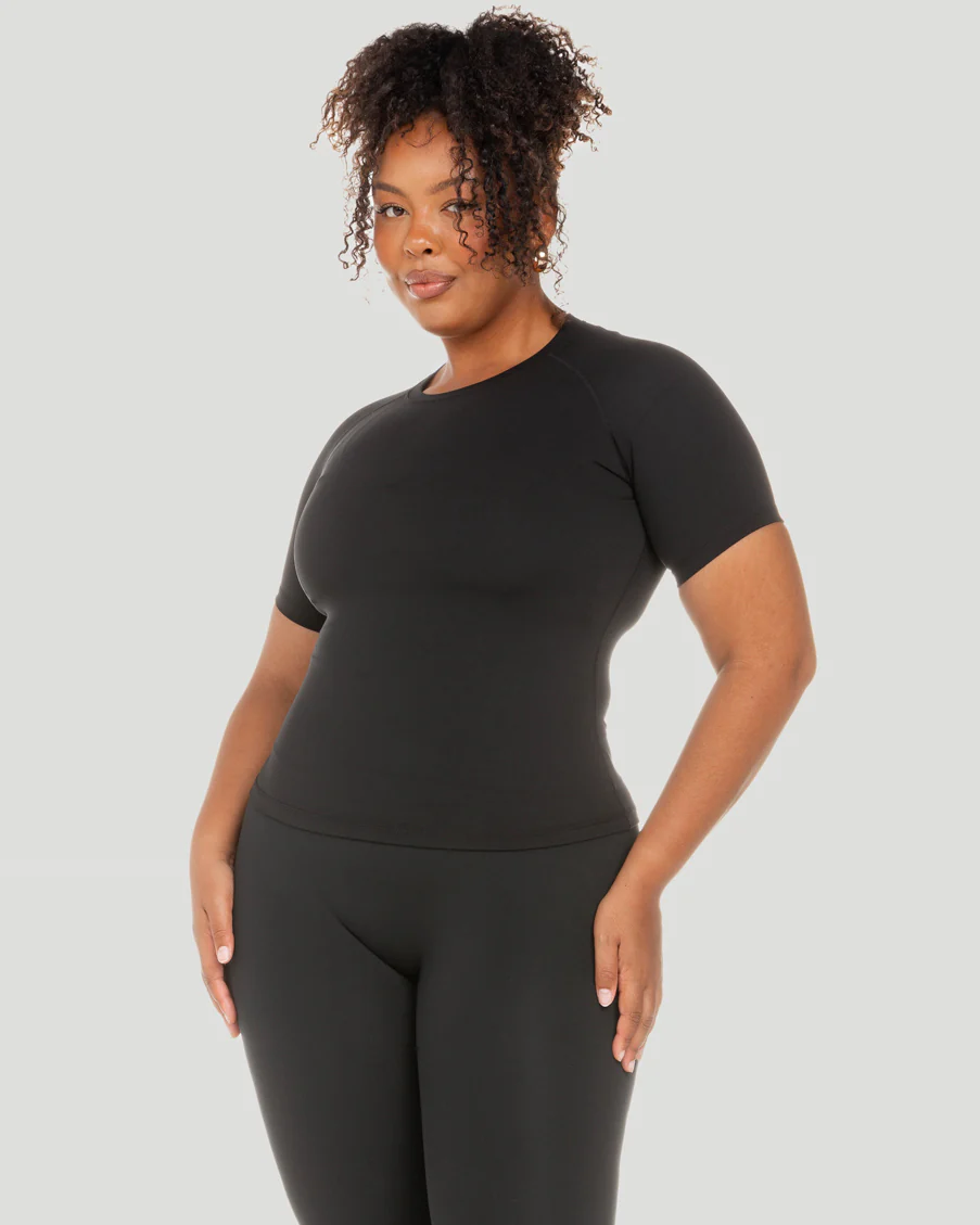 Aura Tee - Black - Image 5