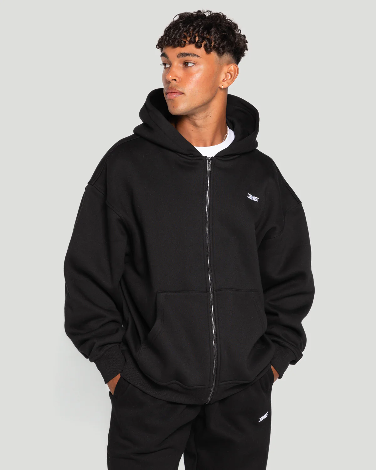 Classic Zip Through - Black - Image 4