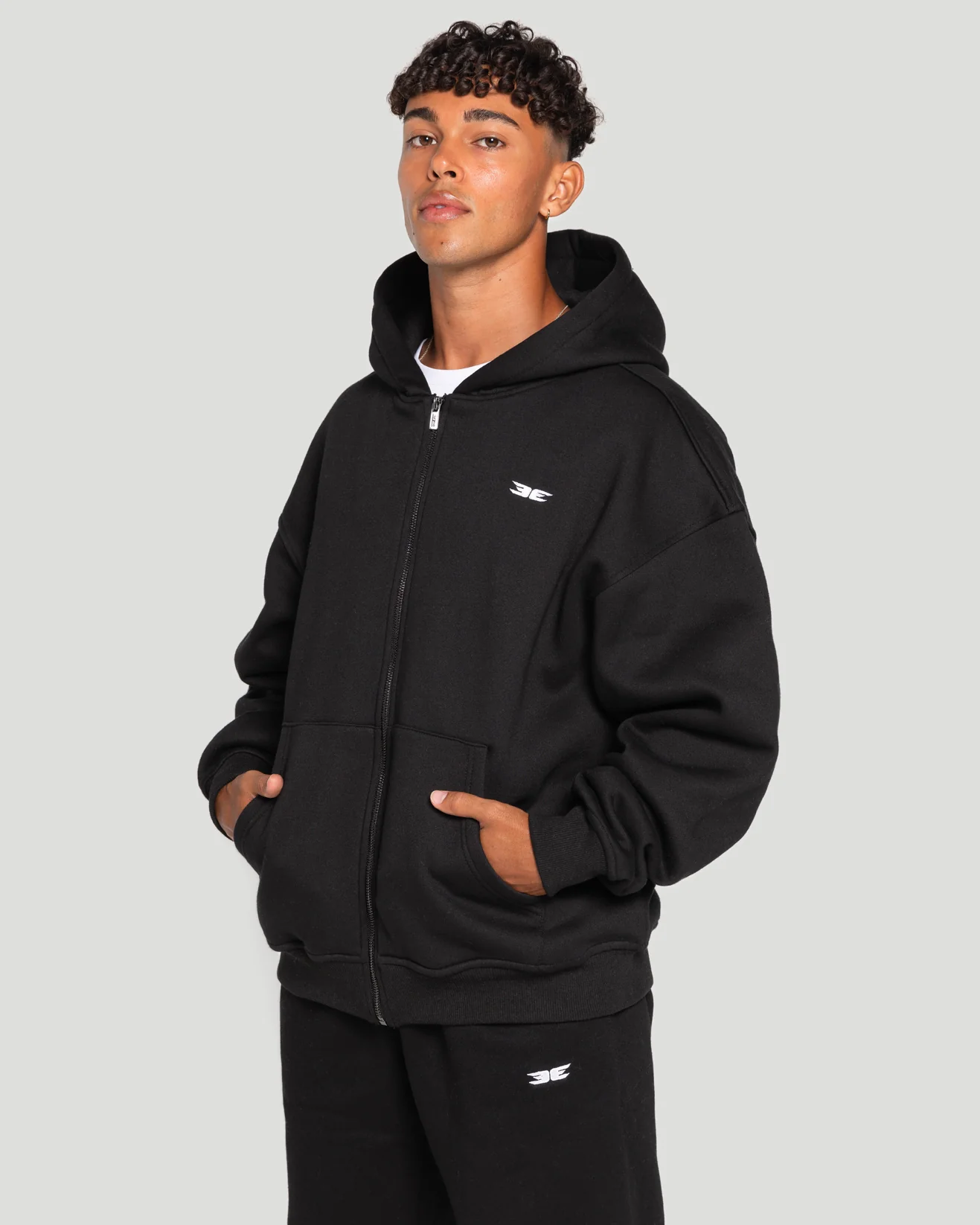 Classic Zip Through - Black - Image 6