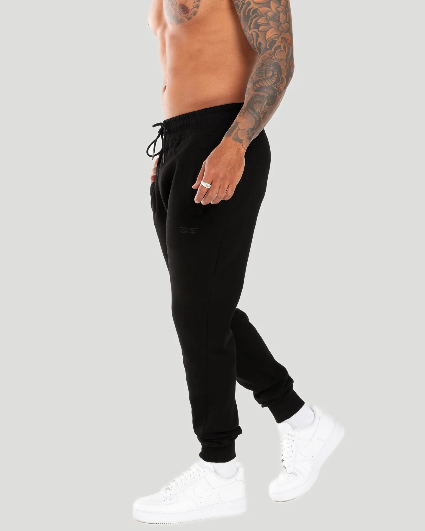 Division Joggers - Black - Image 4