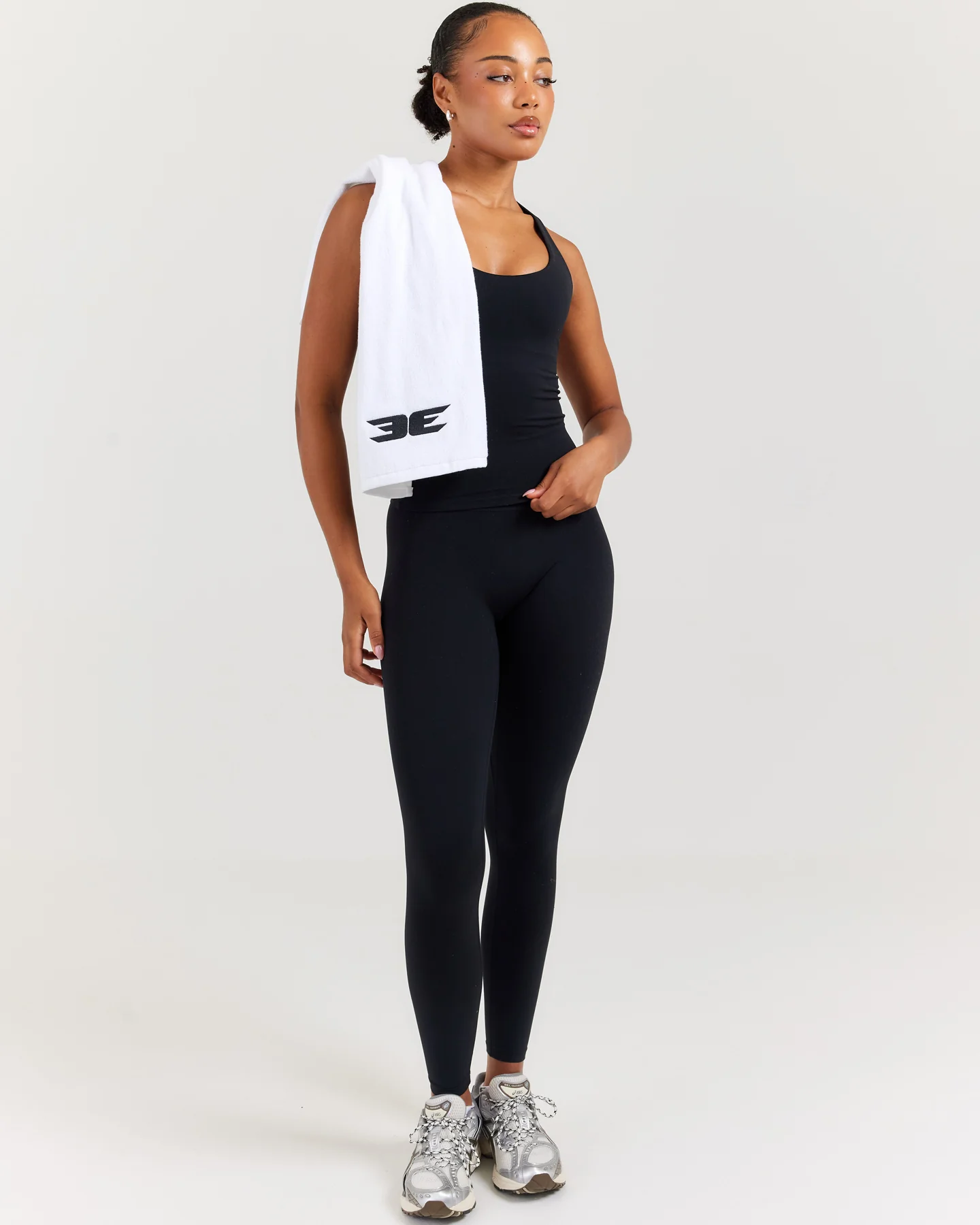 EE Gym Towel - White - Image 3