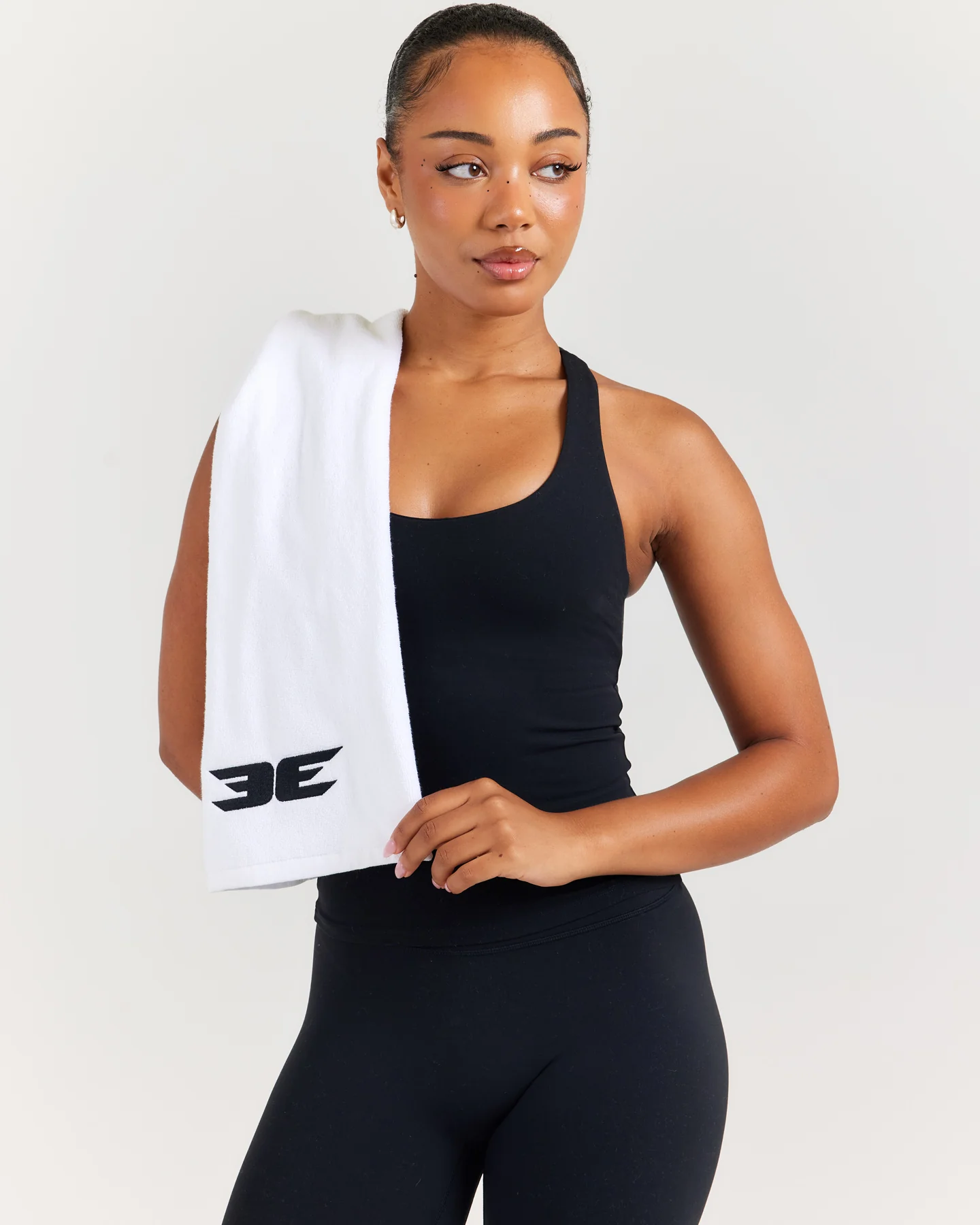 EE Gym Towel - White - Image 4