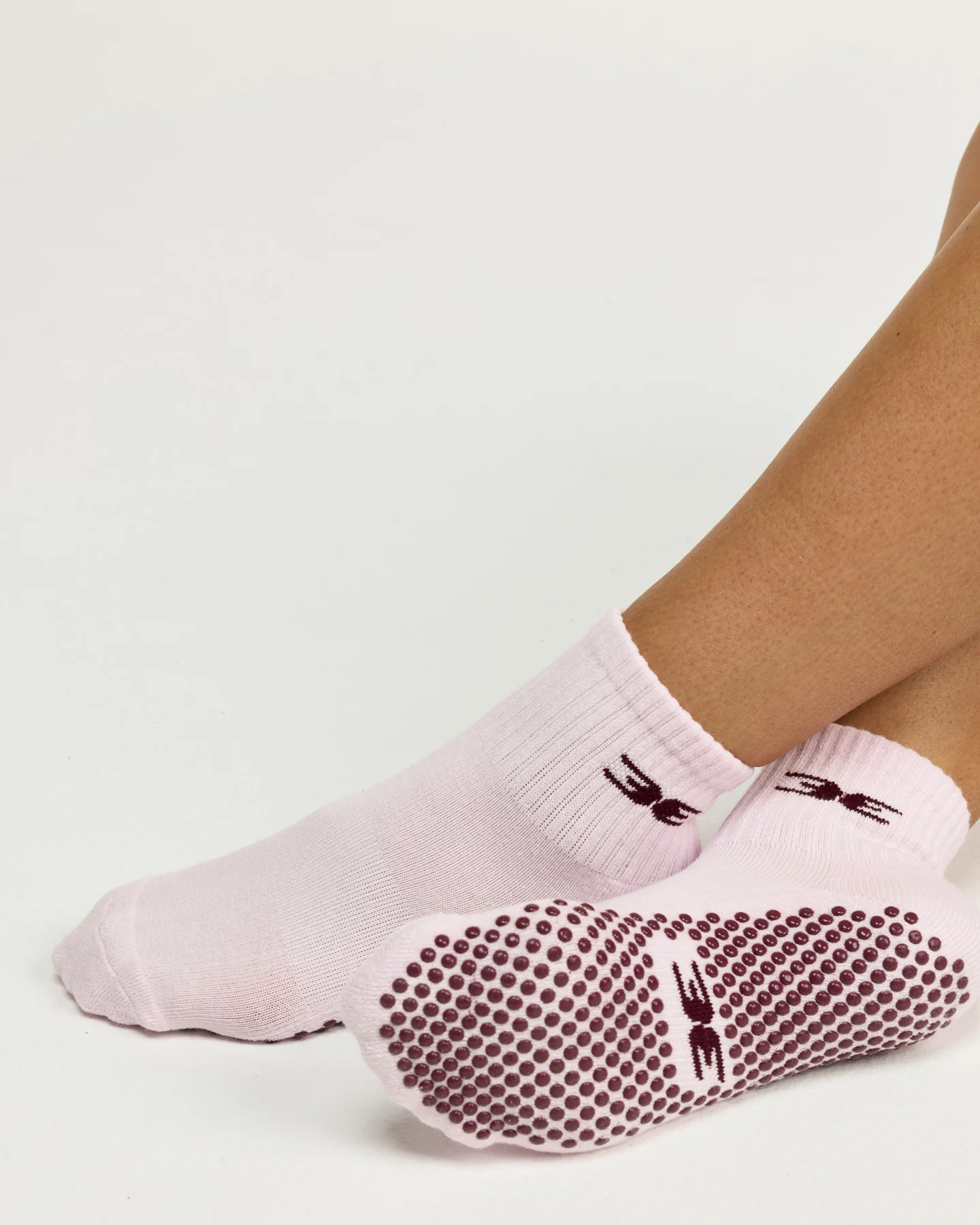 EE Mid Crew Grip Socks - Candy Pink/Cherry Cola - Image 3