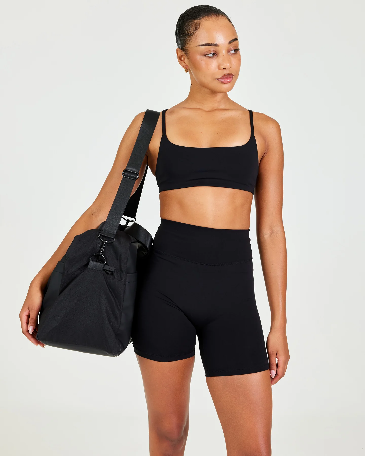 Large Essentials Bag - Black - Image 4