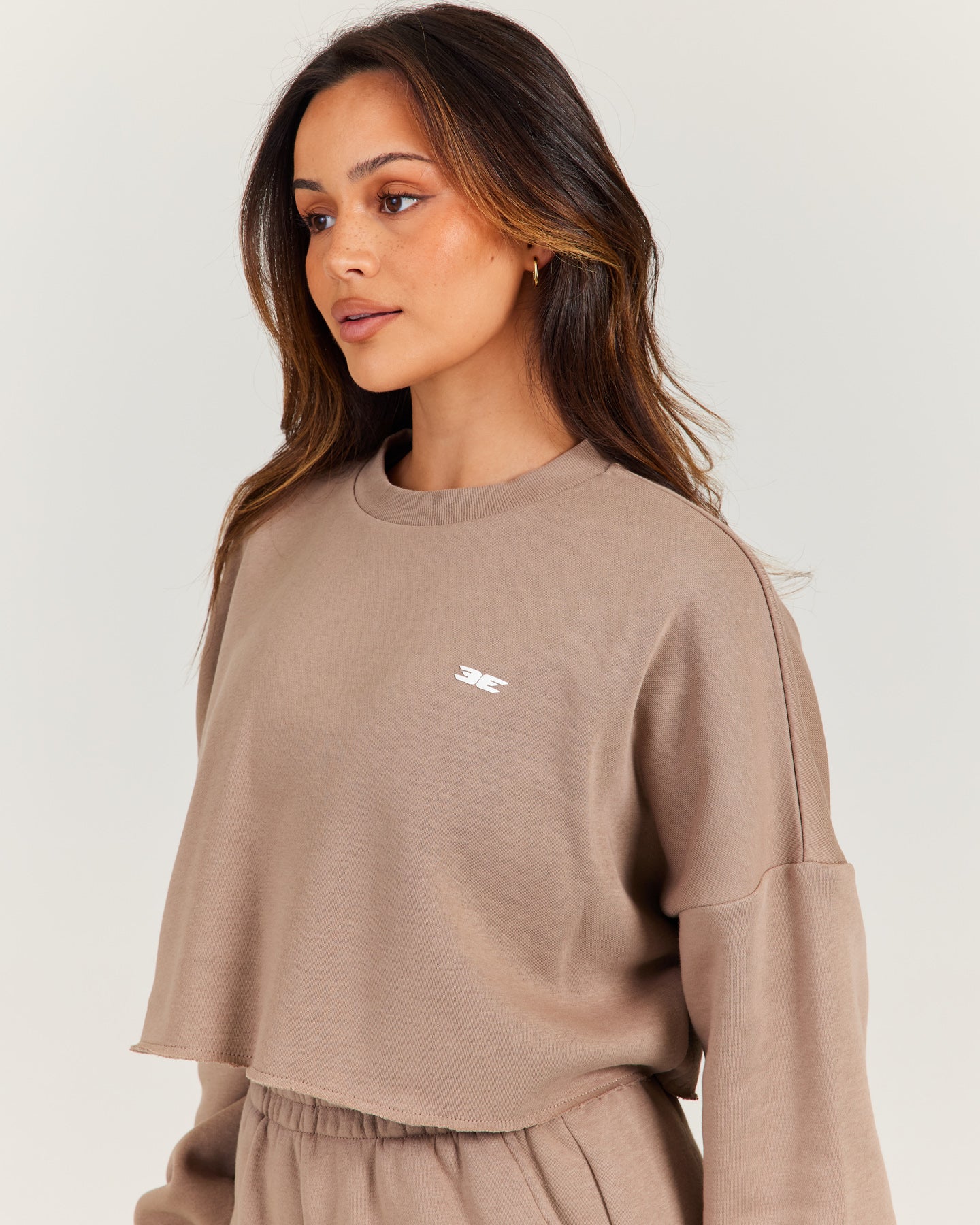 Omni Cropped Crewneck - Toasted Cashew - Image 4