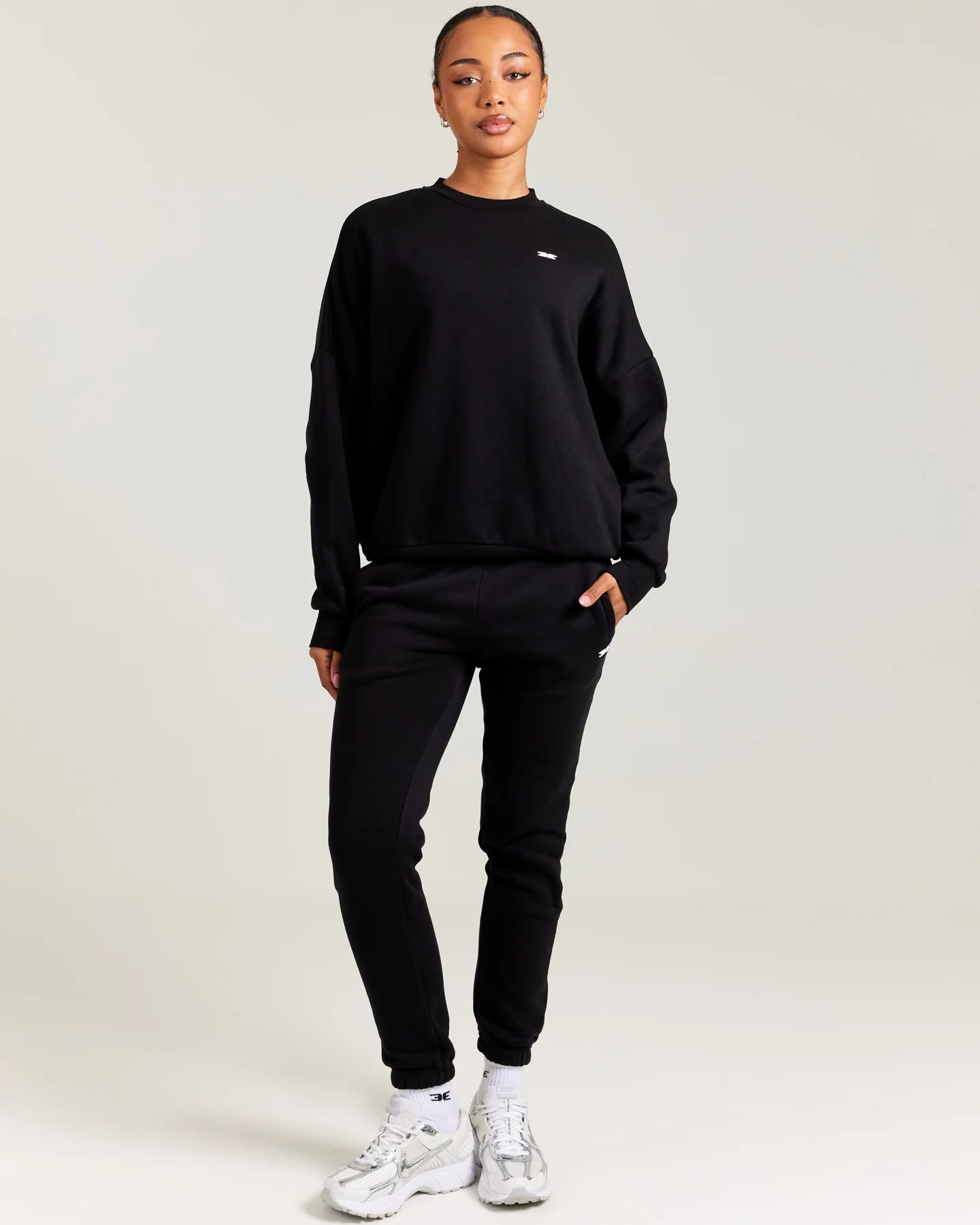 Omni Jogger - Black - Image 7
