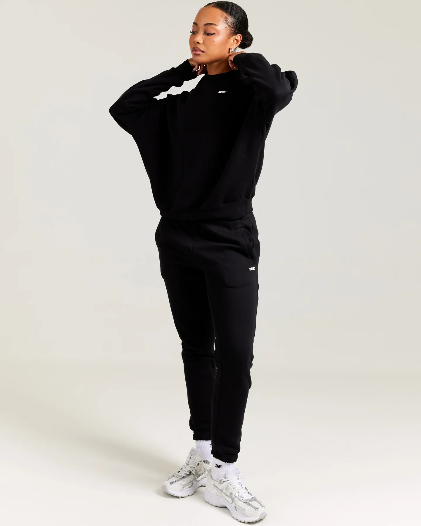 Omni Jogger - Black - Image 8