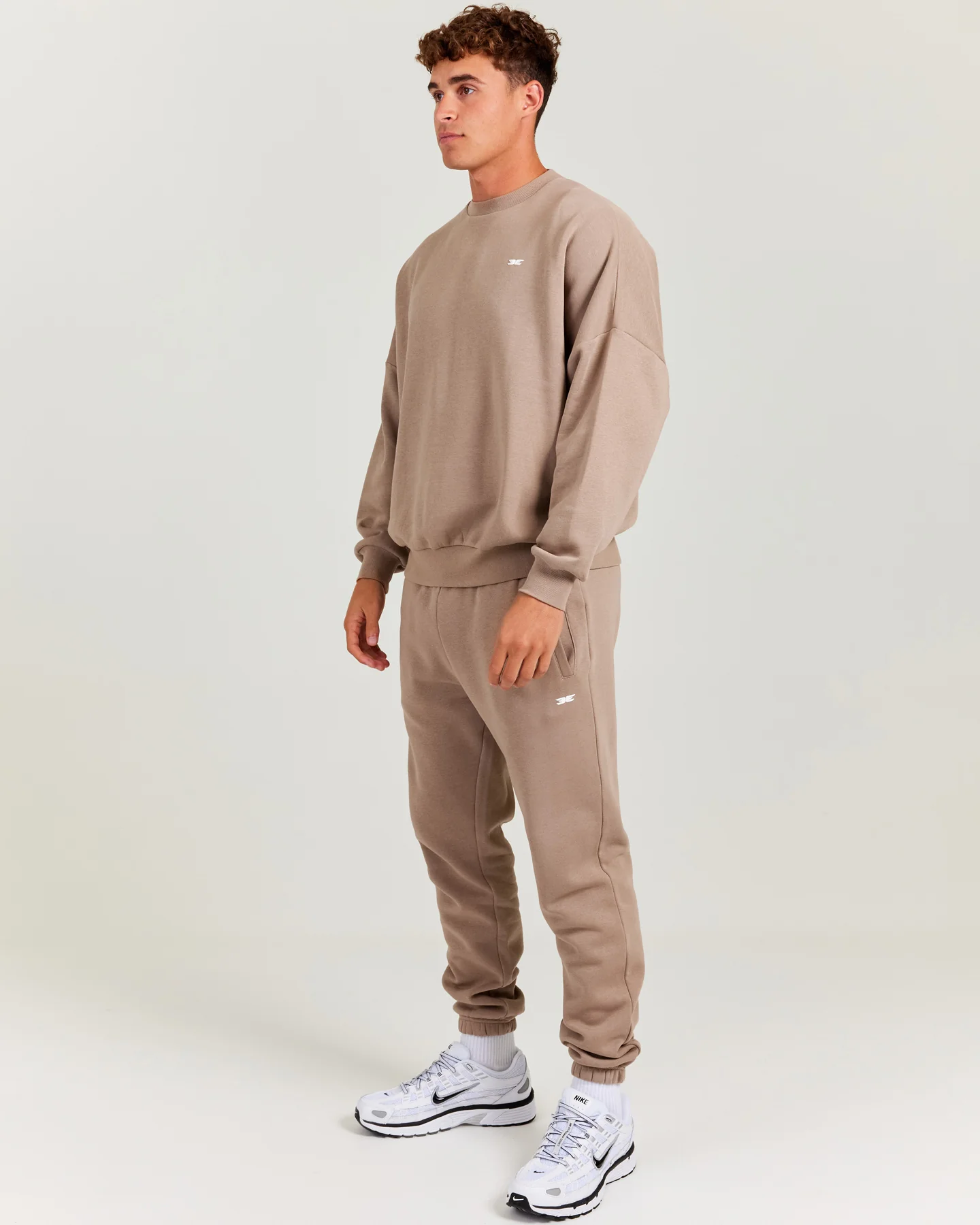 Omni Jogger - Toasted Cashew - Image 3