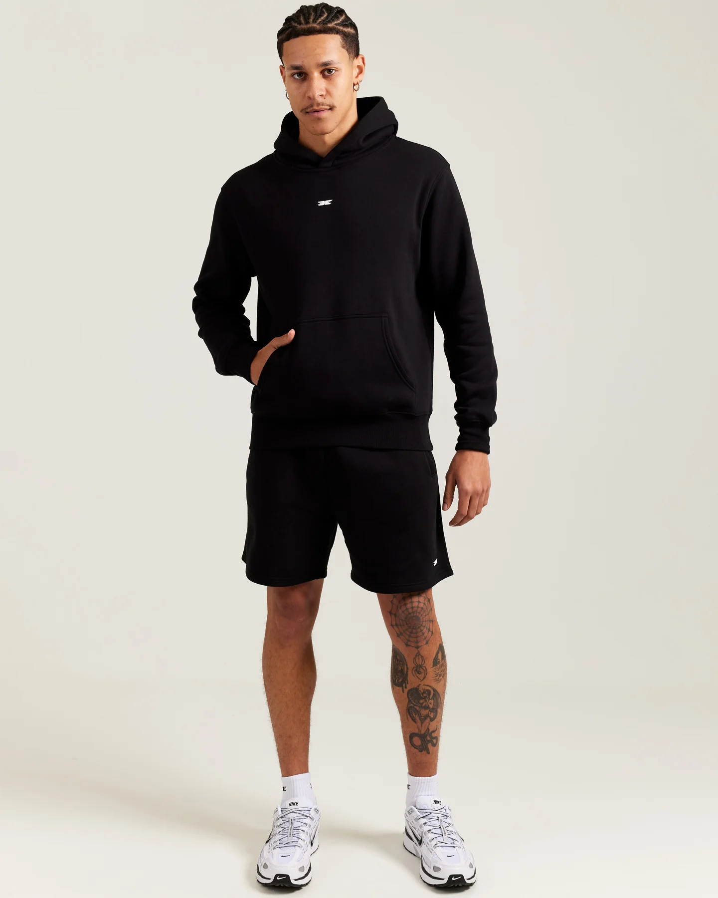 Omni Men's Shorts - Black - Image 4
