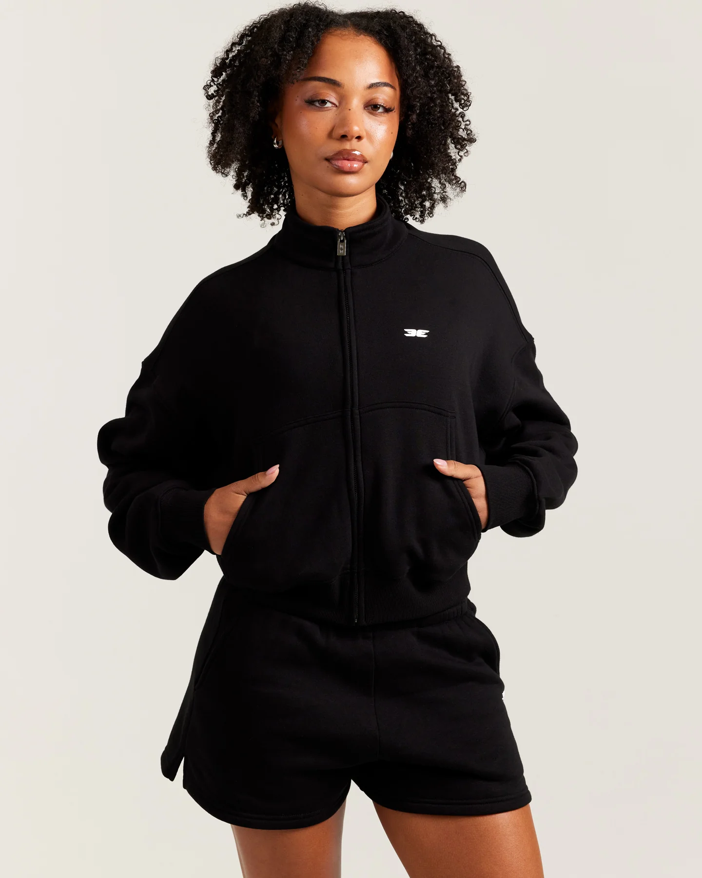 Omni Relaxed Zip Through - Black - Image 3