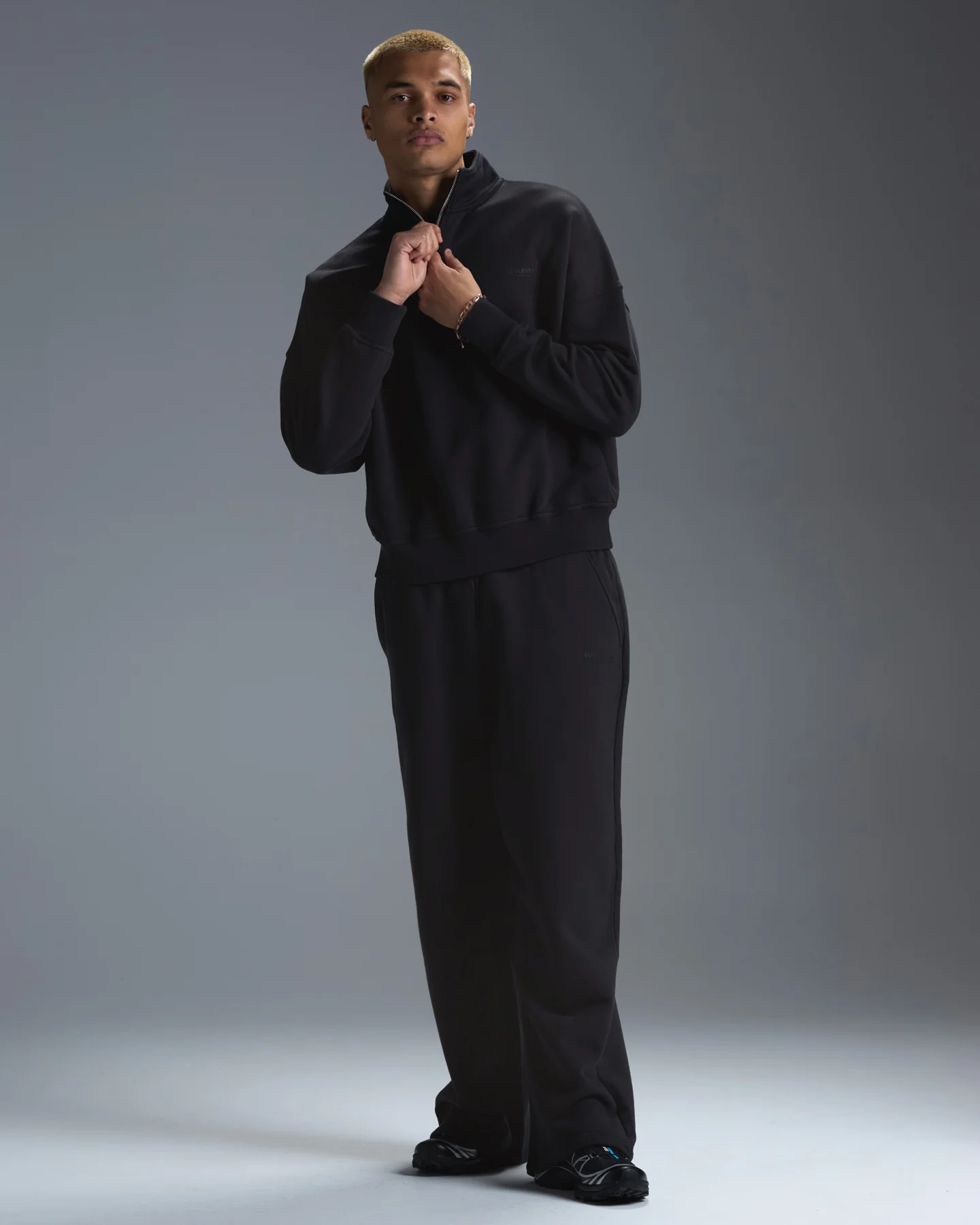 Premium Heavyweight Men's Straight Leg Pants - Black - Image 5